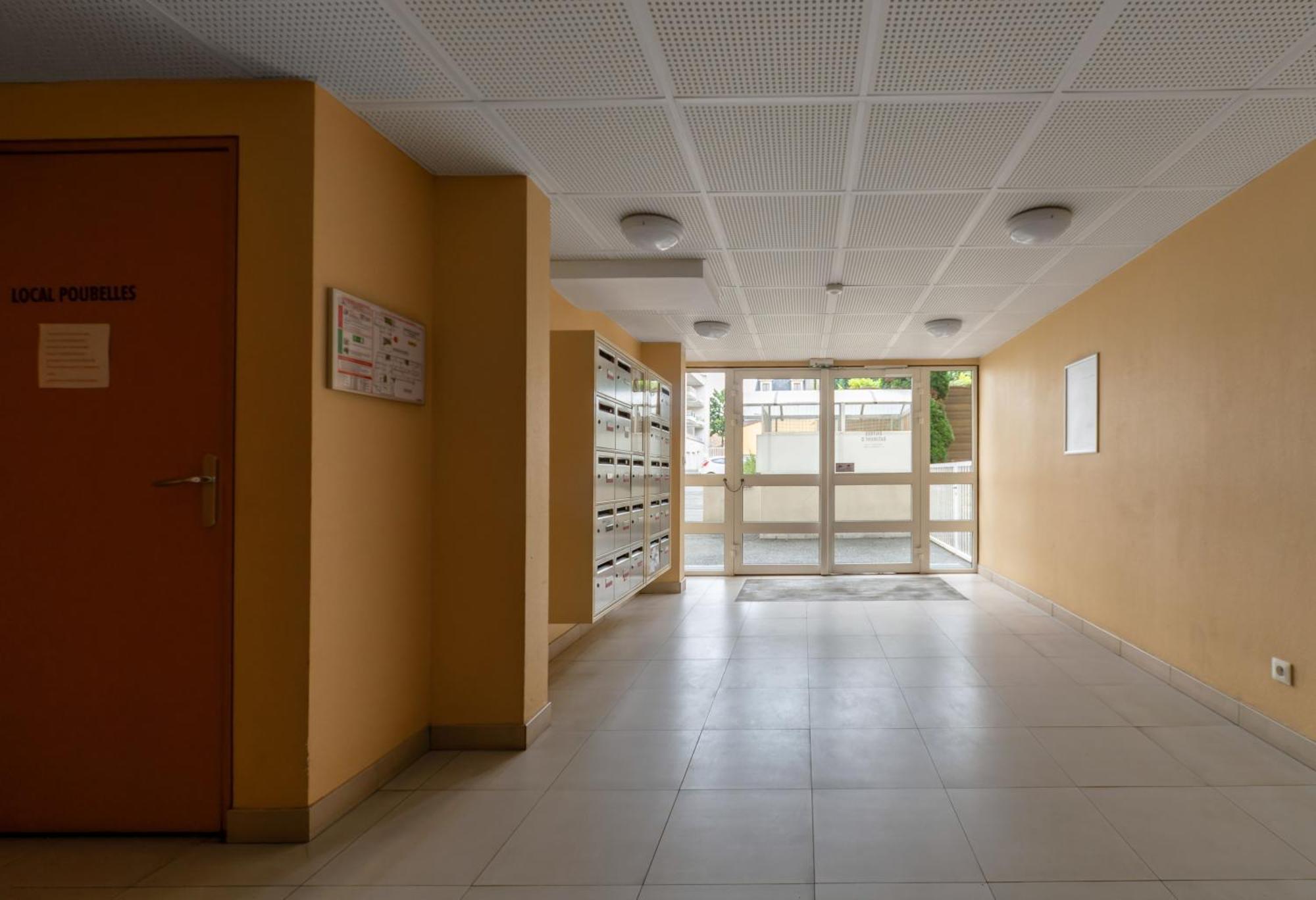 L'Eugenie - Appartement Design & Confort En Centre-Ville Виши Экстерьер фото