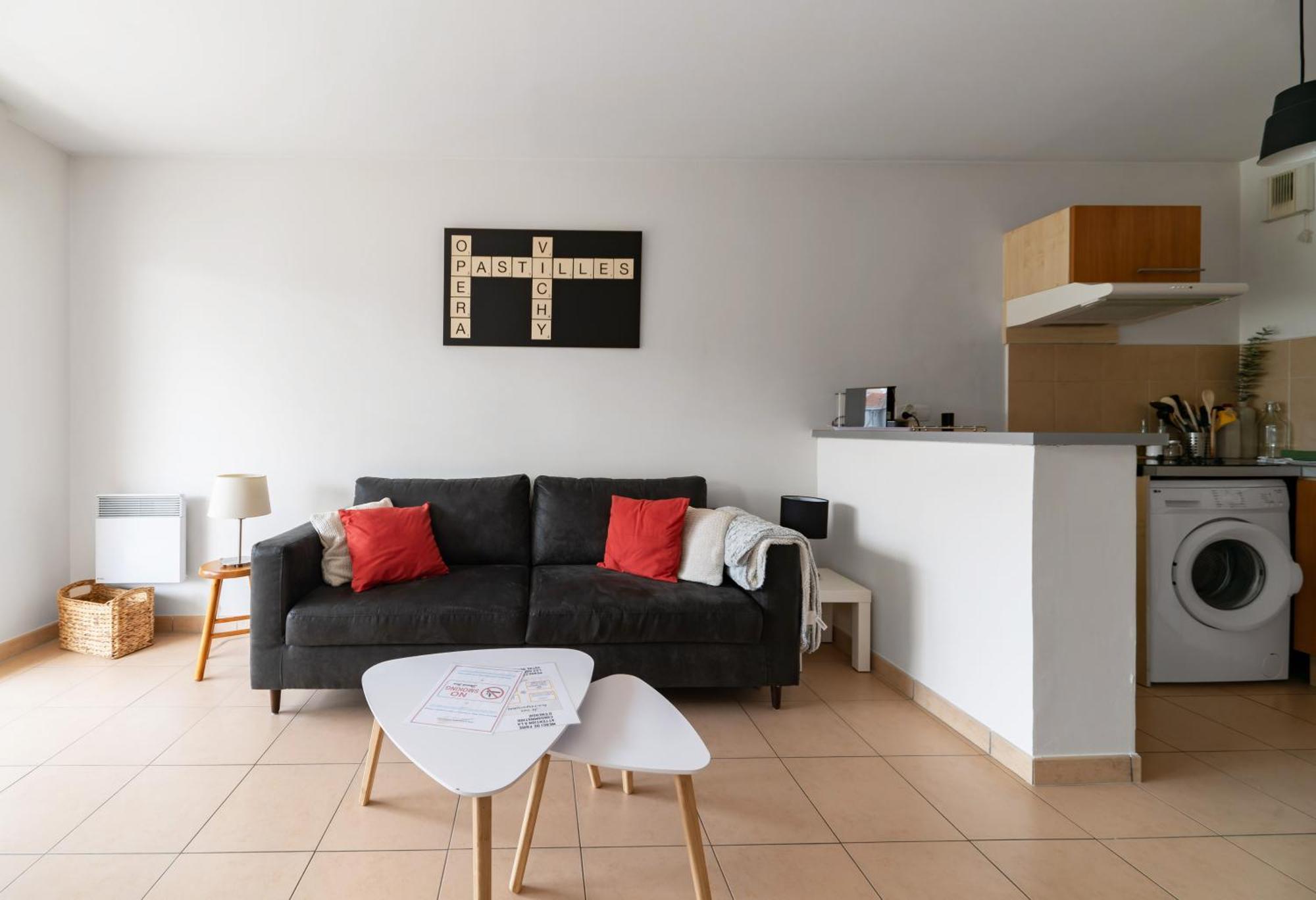 L'Eugenie - Appartement Design & Confort En Centre-Ville Виши Экстерьер фото